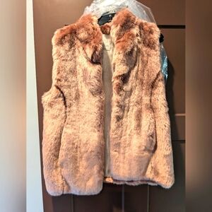 NWOT - Faux fur vest (rose quartz mink)